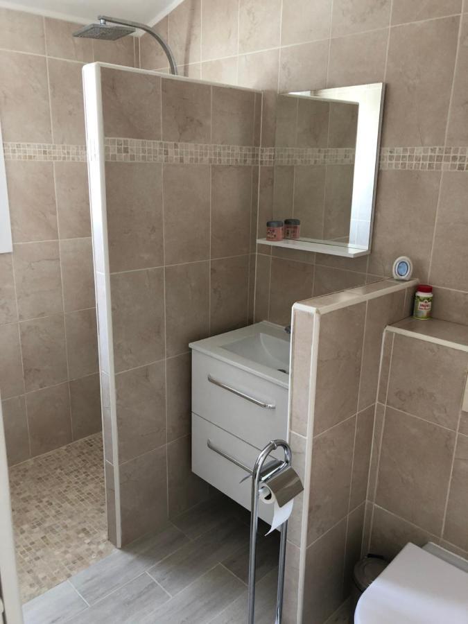 La Pepiniere Bed & Breakfast Saint-Sulpice-et-Cameyrac Dış mekan fotoğraf